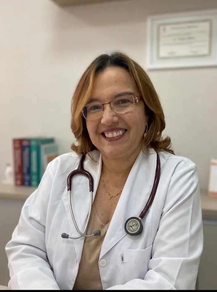 Dra. Andrea Mattos